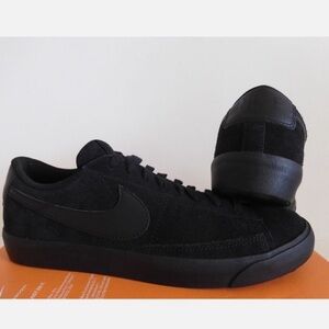 Nike Blazer Low LE “Triple Black” Mens size 11.5
